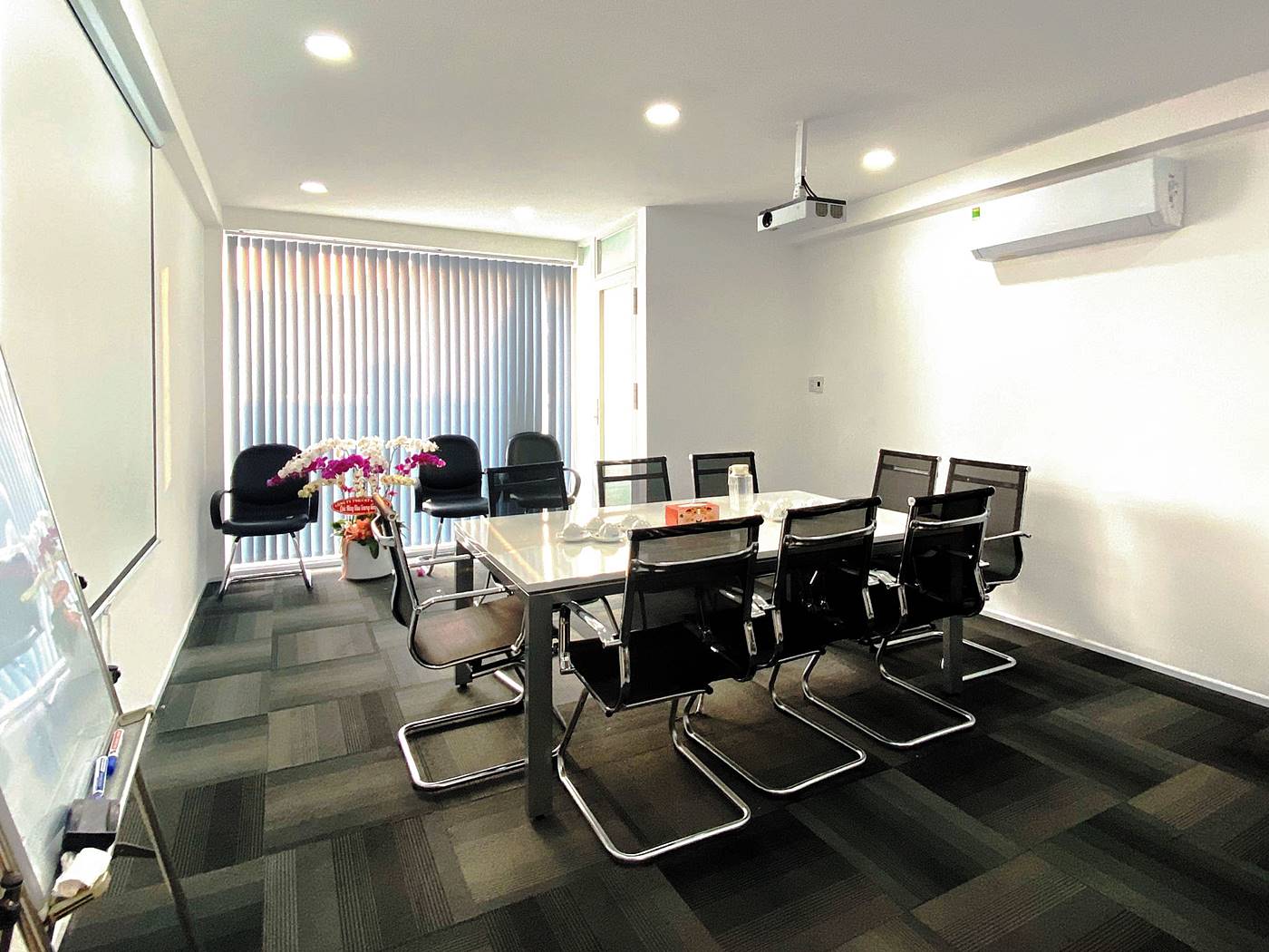 Văn phòng trọn gói Replus 244/29 Huỳnh Văn Bánh, Phường 11, Quận Phú Nhuận- Vlook.vn