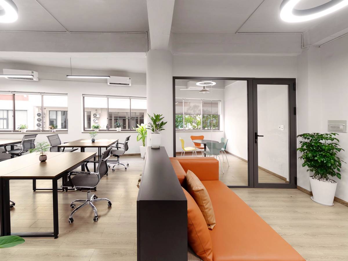 Văn phòng trọn gói tại Uniworks, 03 Ba Tháng Hai, Phường 11, Quận 10 - Vlook.vn